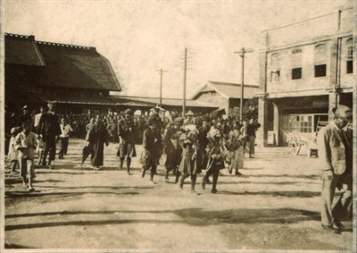 1931年10月16日，參加「第六屆明治神宮體育大會」必勝祈禱送別會後，前往彰化車站