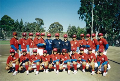 賴聖蓉2004年與中華女子壘球代表隊合影（四）