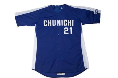 陳偉殷贈CHUNICHI藍白棒球衣